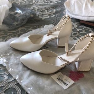 New Women’s dress shoes sz 9